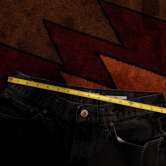 High Waisted UP Jeans - Picture 4 of 6